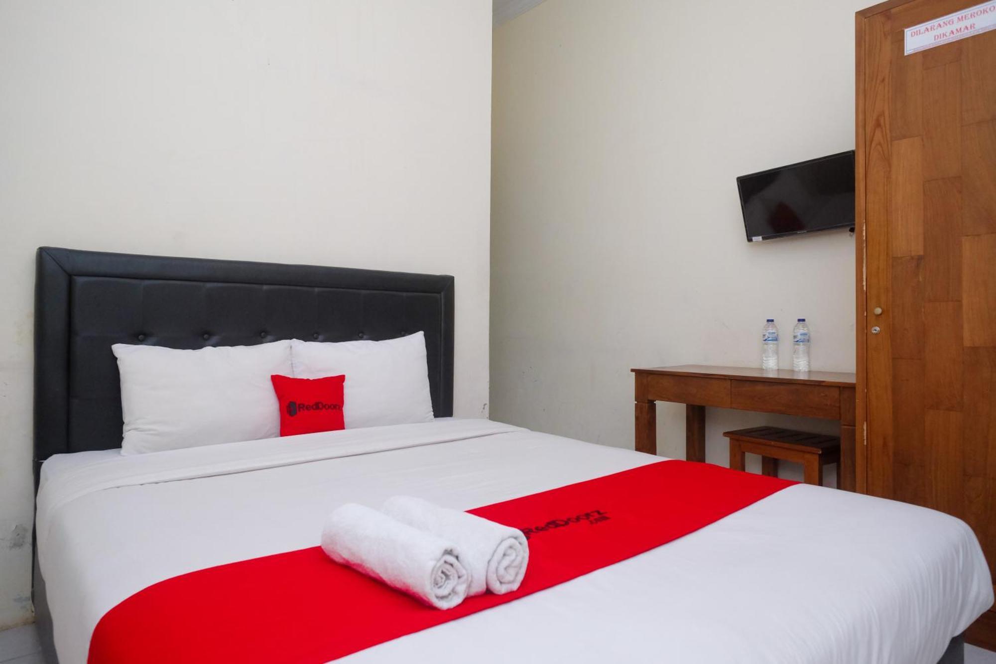 Reddoorz Syariah Near Pakuwon Mall Jogja Kejayan Exterior foto